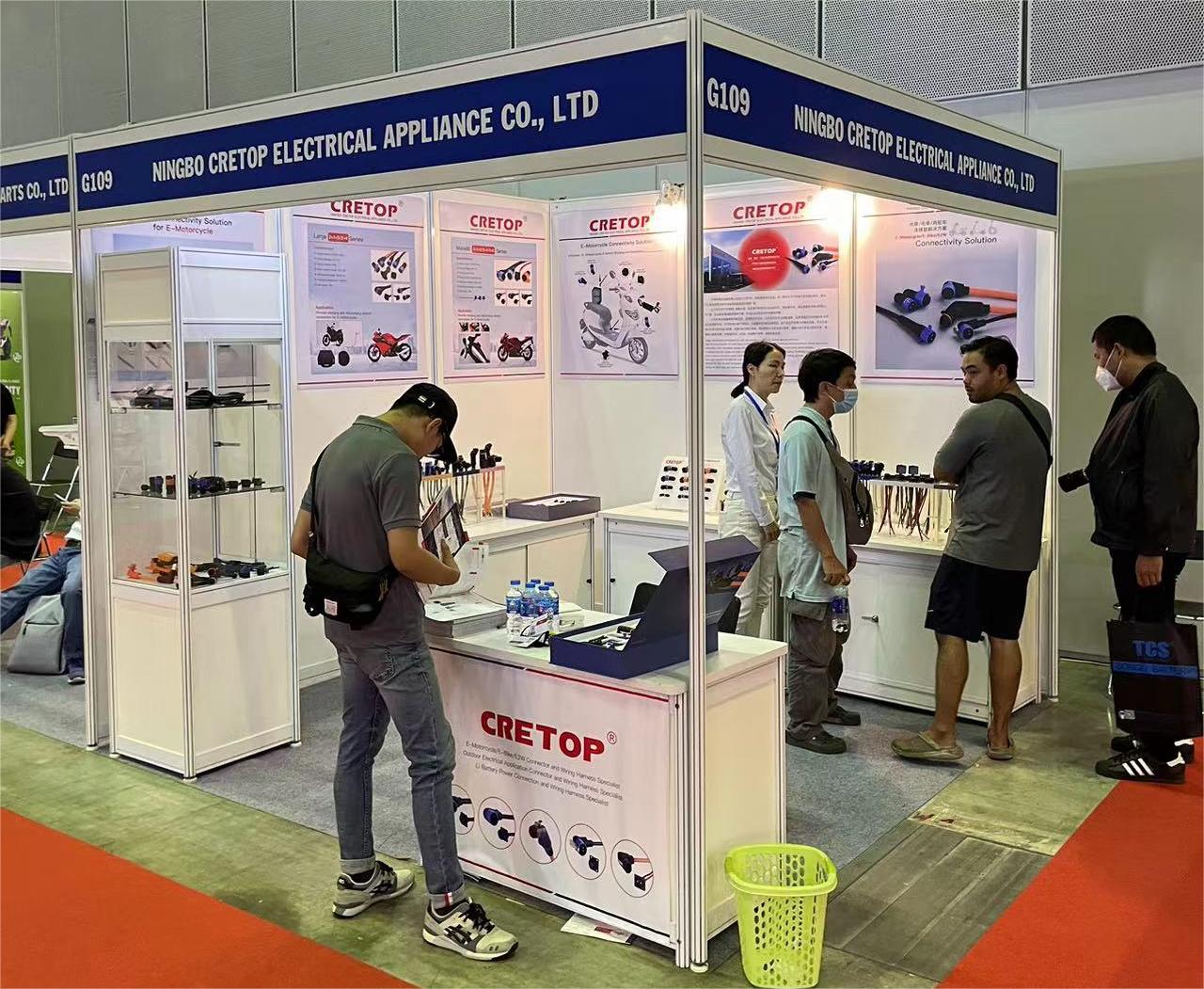 CRETOP w Vietnam Autotech & Accessories